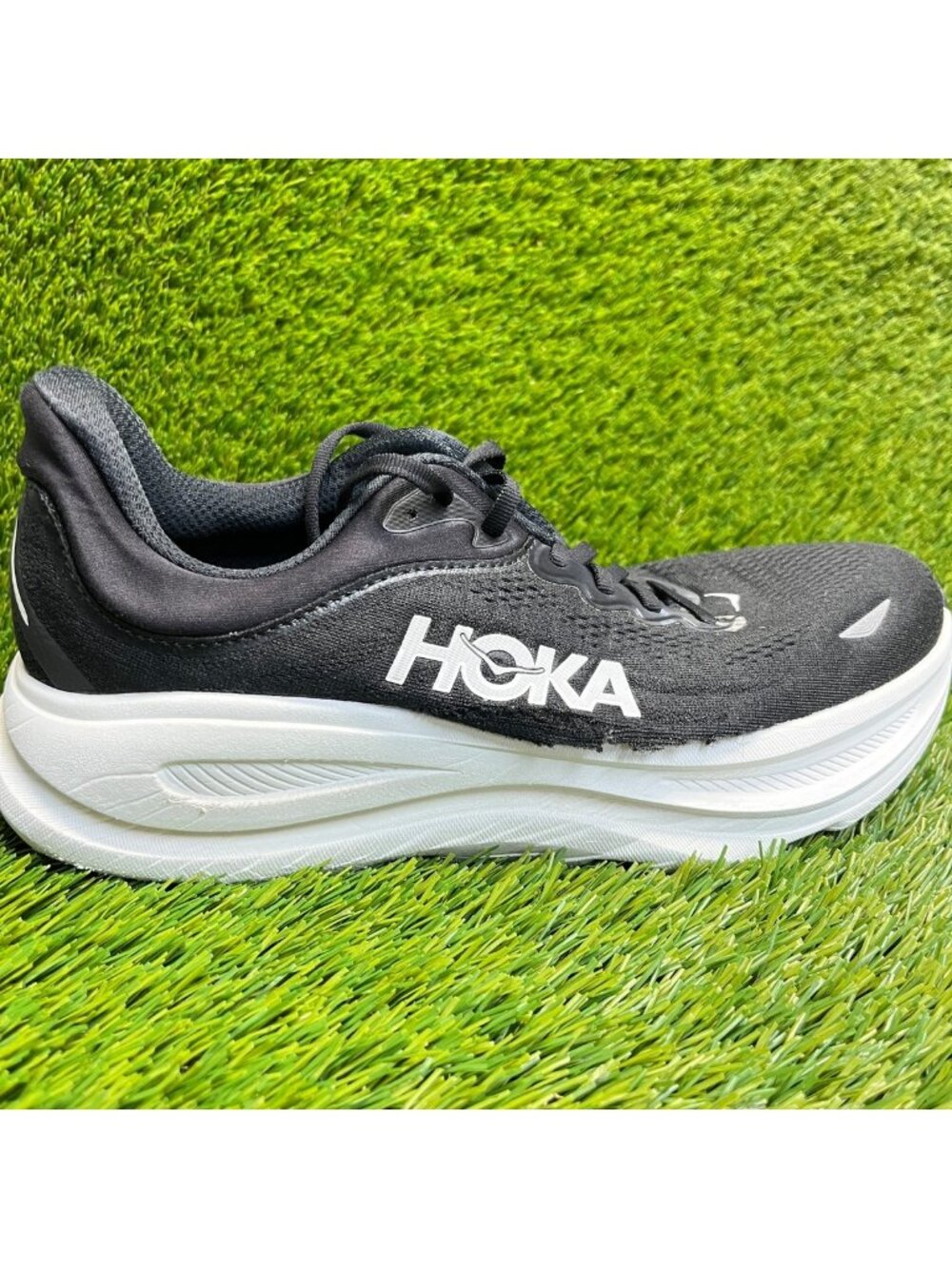 Hoka One One Bondi 9 Womens Size 11D Black White Athletic Running Shoes Sneakers